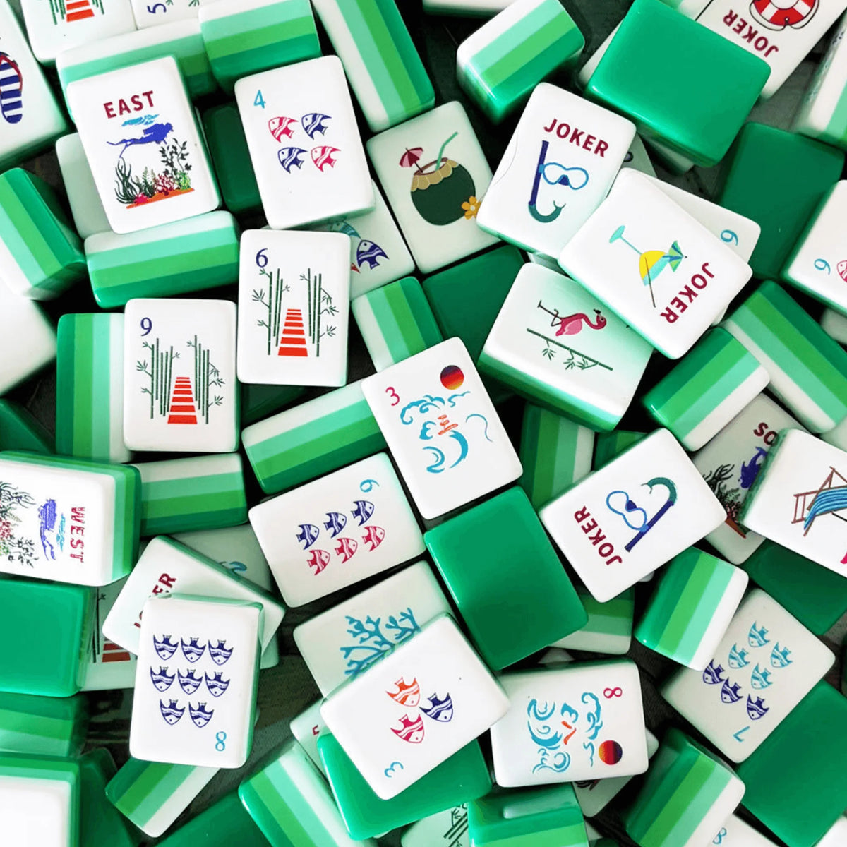 Custom-made Portable Luxury American Mahjong Tiles Set with Engraving for Family Gatherings and Entertainment