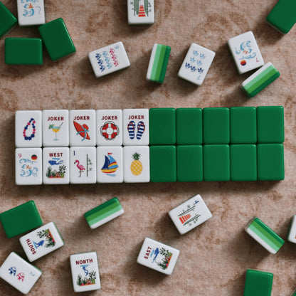 Custom-made Portable Luxury American Mahjong Tiles Set with Engraving for Family Gatherings and Entertainment