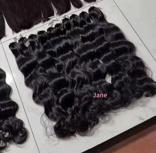 Hot Sale Natural Wave 100% Human Raw Vietnamese Hair Bundles Vendor Wholesale Indian Curly Cuticle Aligned Virgin Hair for Salon