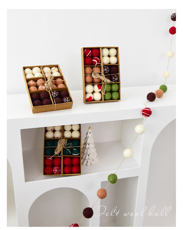 NUCHI Cross Border Christmas Decorations Wool Felt 24 Pieces suit Christmas Ball Christmas Scene Decorations Pendant