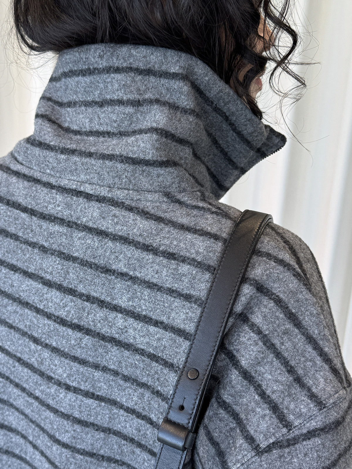 Louvre Winter New Korean Retro Lazy Style Contrasting Stripesd High-Neck Zipper Sweatshirt Warm and Comfortable Top for Women