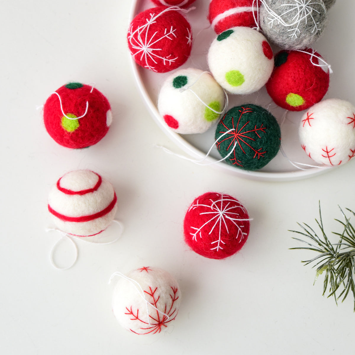 Nuchi Cross-Border Christmas Decorations Wool Felt Christmas Balls Snowflake Christmas Balls Christmas Tree Decoration Balls Hanging