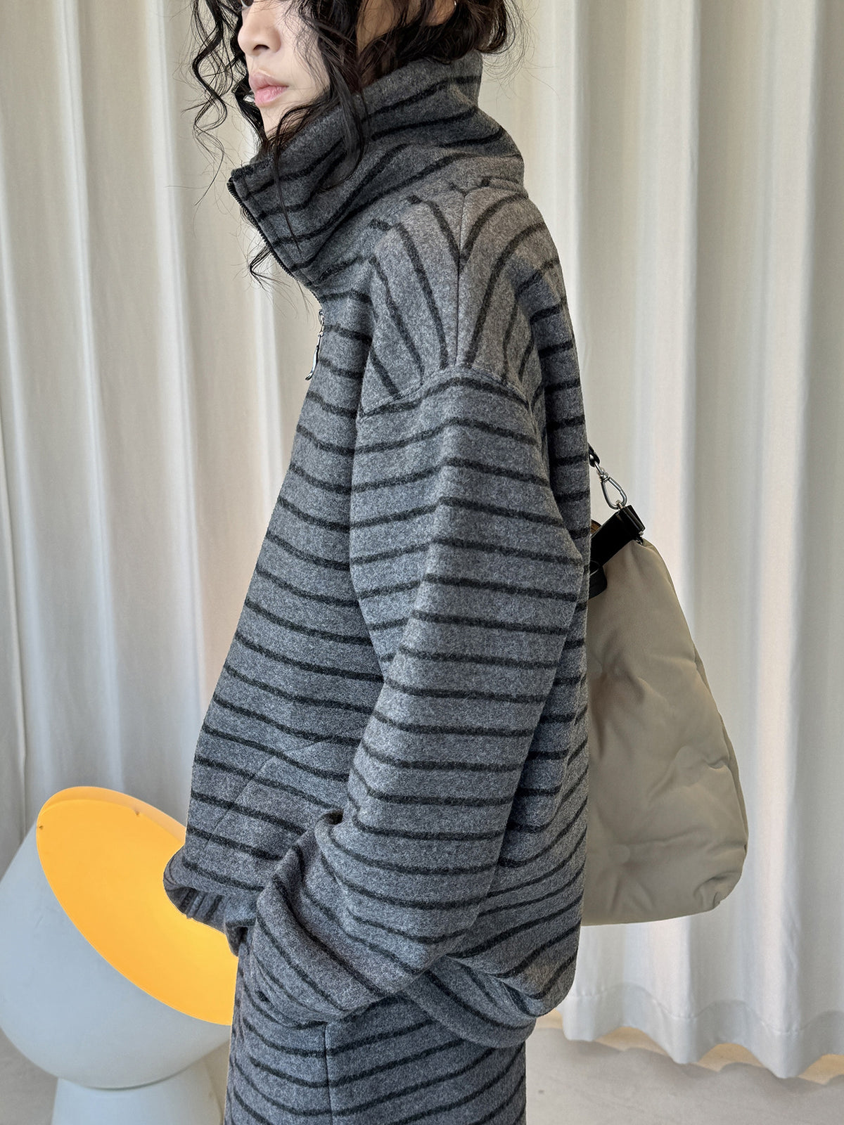 Louvre Winter New Korean Retro Lazy Style Contrasting Stripesd High-Neck Zipper Sweatshirt Warm and Comfortable Top for Women