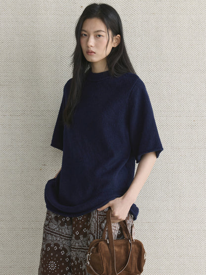 Louvre Early Spring New Korean Style Simple Round Neck Knitted Slightly Curled Sweater Soft and Comfortable Casual Top for Women