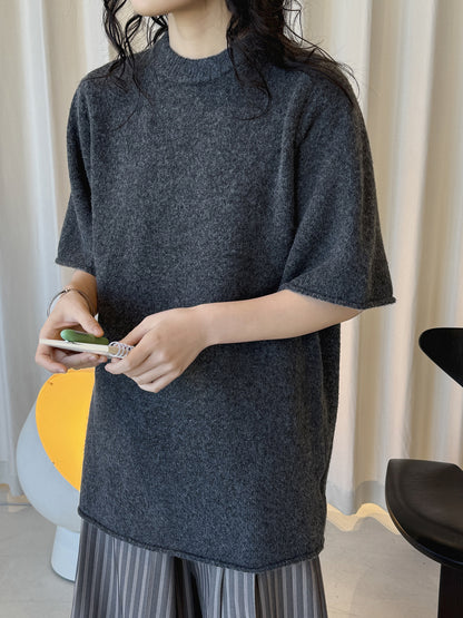 Louvre Early Spring New Korean Style Simple Round Neck Knitted Slightly Curled Sweater Soft and Comfortable Casual Top for Women