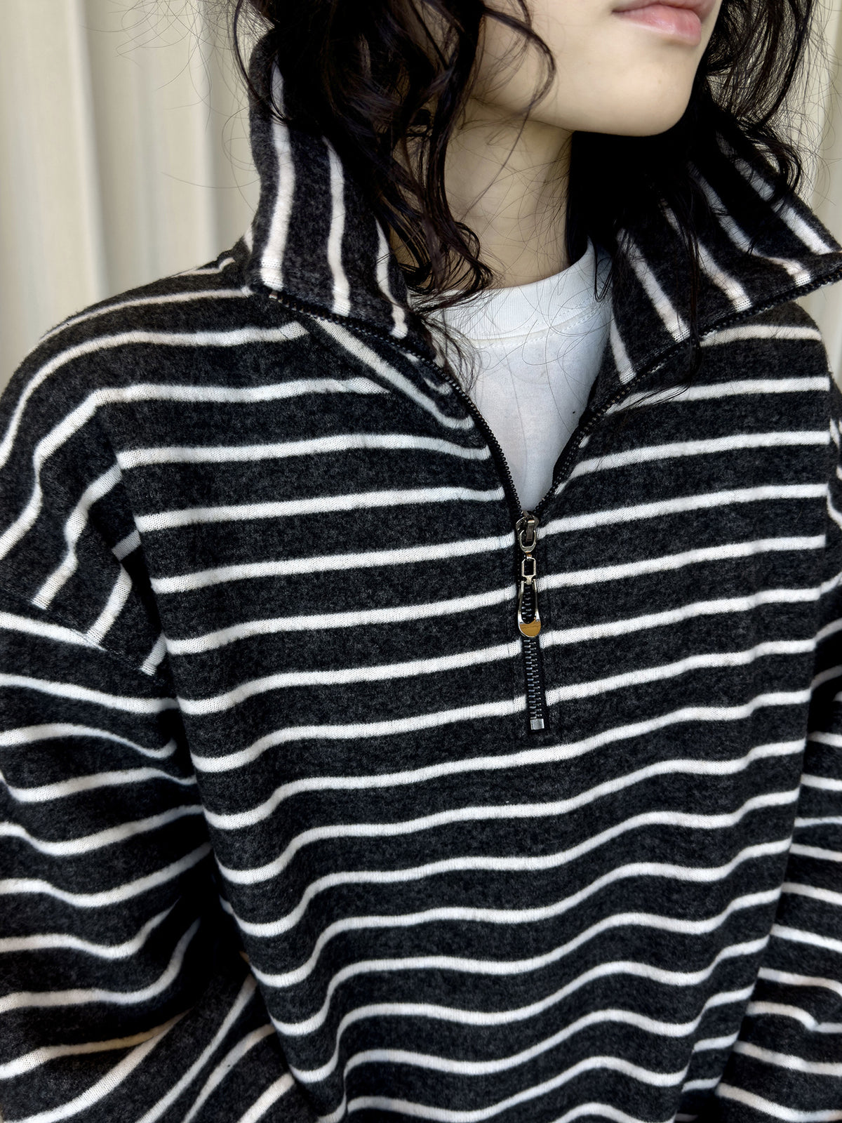 Louvre Winter New Korean Retro Lazy Style Contrasting Stripesd High-Neck Zipper Sweatshirt Warm and Comfortable Top for Women