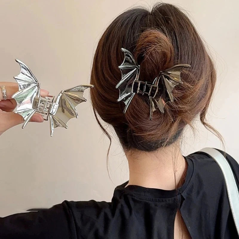 Halloween Alloy Bat Hair Claw Clips Y2K Gothic Style Metal Shark Clamp Girls Holiday Hair Accessories