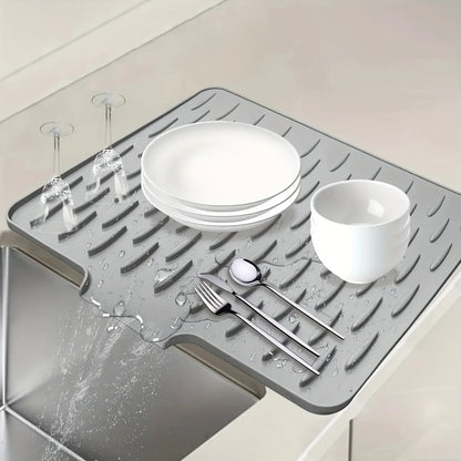 Kitchen Silicone Drain Mat with Built-in Drainage Design, Easy to Clean, Suitable for Countertops, Sinks, Refrigerators