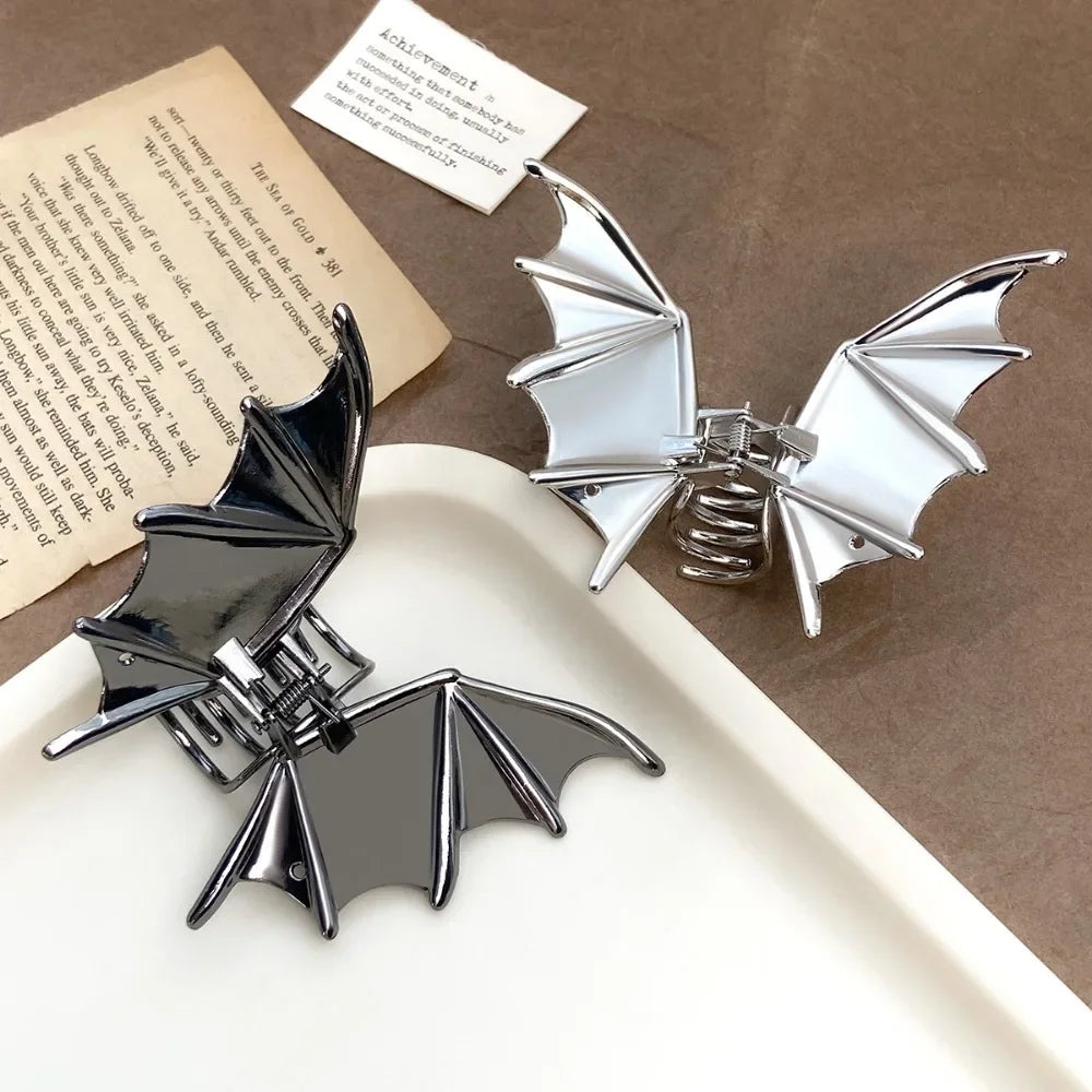 Halloween Alloy Bat Hair Claw Clips Y2K Gothic Style Metal Shark Clamp Girls Holiday Hair Accessories