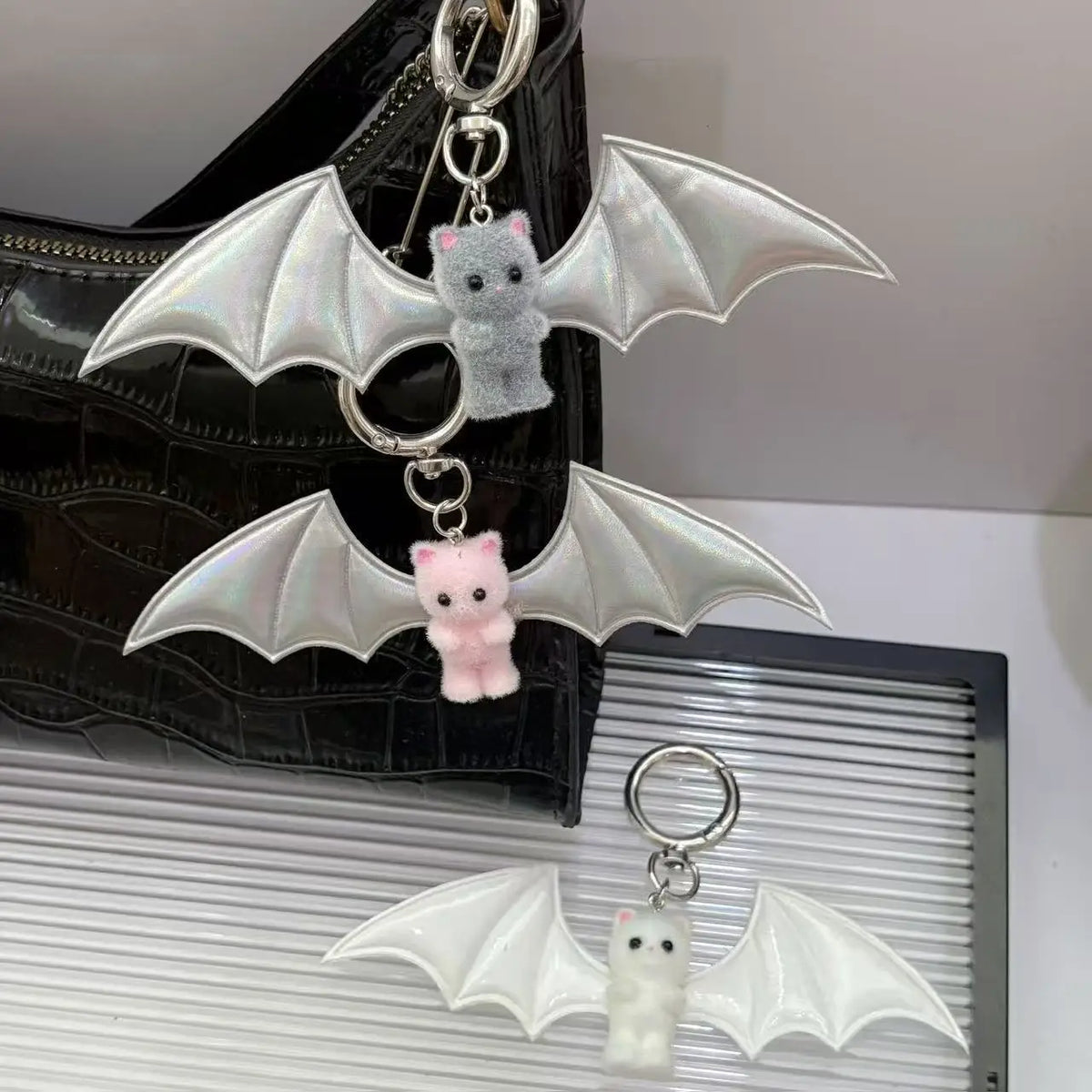 Cross border Sweet Cool Hot Girl Little Bear Wings KeychainBlack and WhiteBat BagPendant MobilePhoneHanger Halloween Accessories