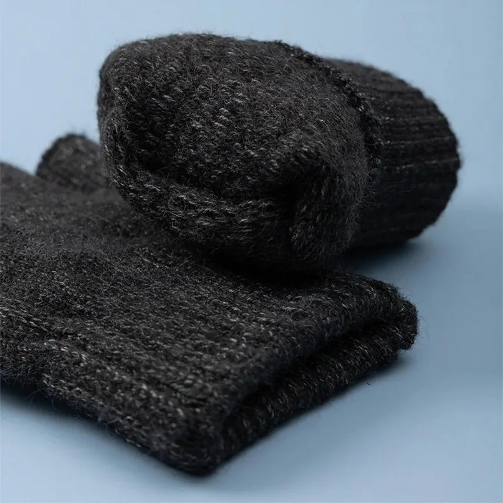 2026 Winter and Autumn Knitted Gloves Warm Plush Men's and Women's Fingerless Gloves Outdoor Sports Touchscreen Gloves